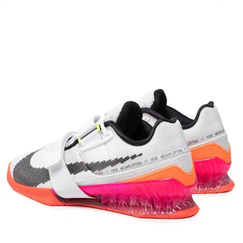 Nike best sale women's romaleos